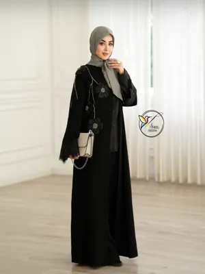 عبا مشکی جواهردوزی گل اپلیکه پارچه ای