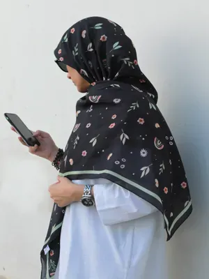روسری کارینا