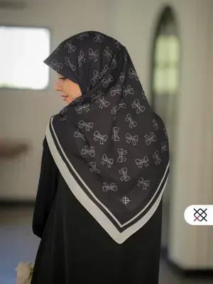 روسری پاپیونی