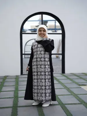 عبا مرواريد